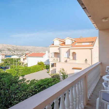 Apartment Wish - Two Bedrooms With 2 Ac Renewed 파그 외부 사진