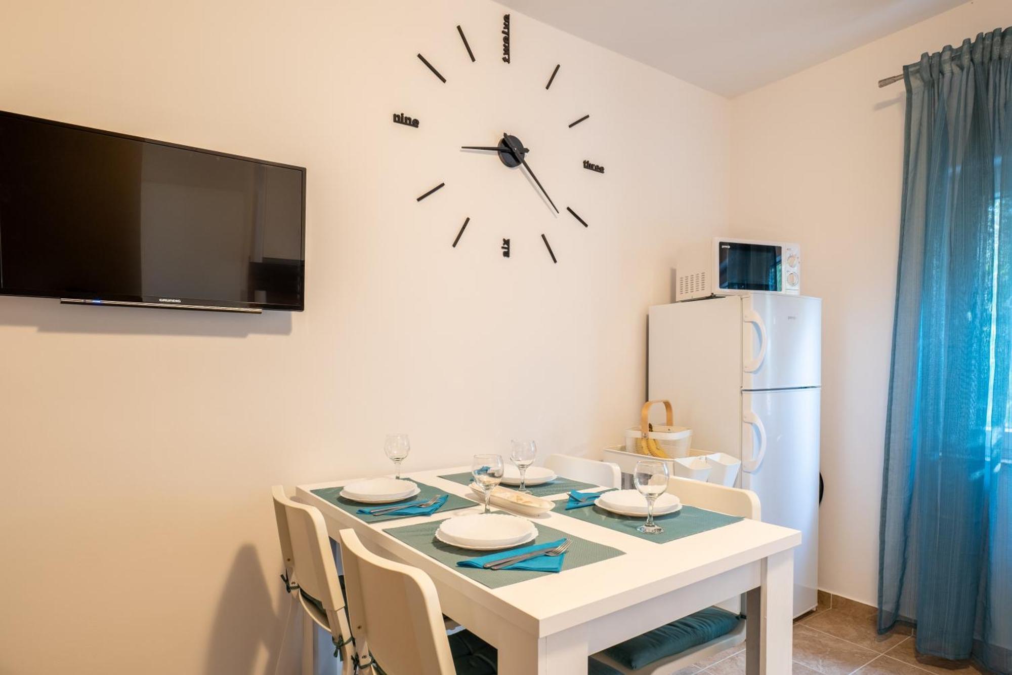 Apartment Wish - Two Bedrooms With 2 Ac Renewed 파그 외부 사진